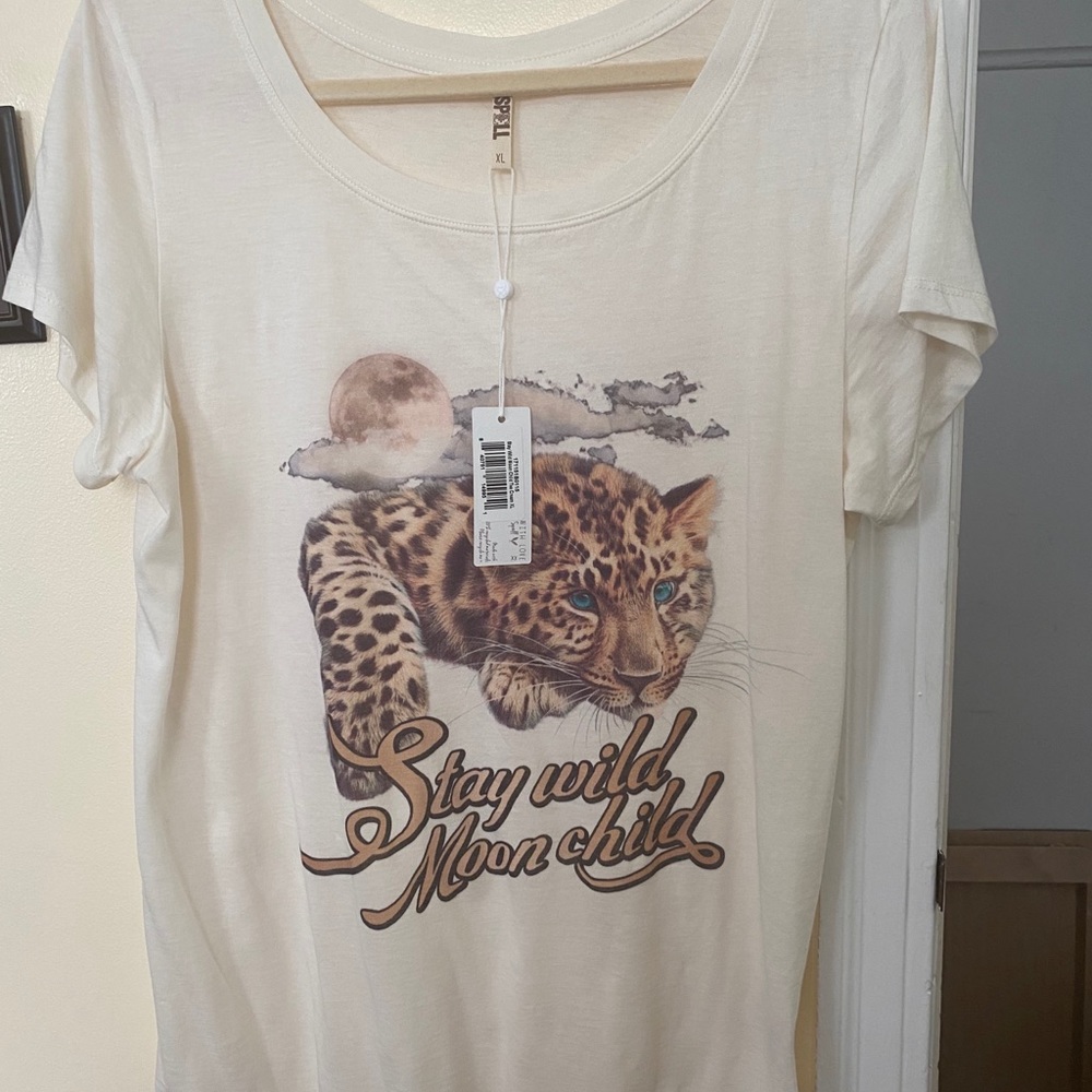 Spell “Stay Wild Moonchild” tee XL